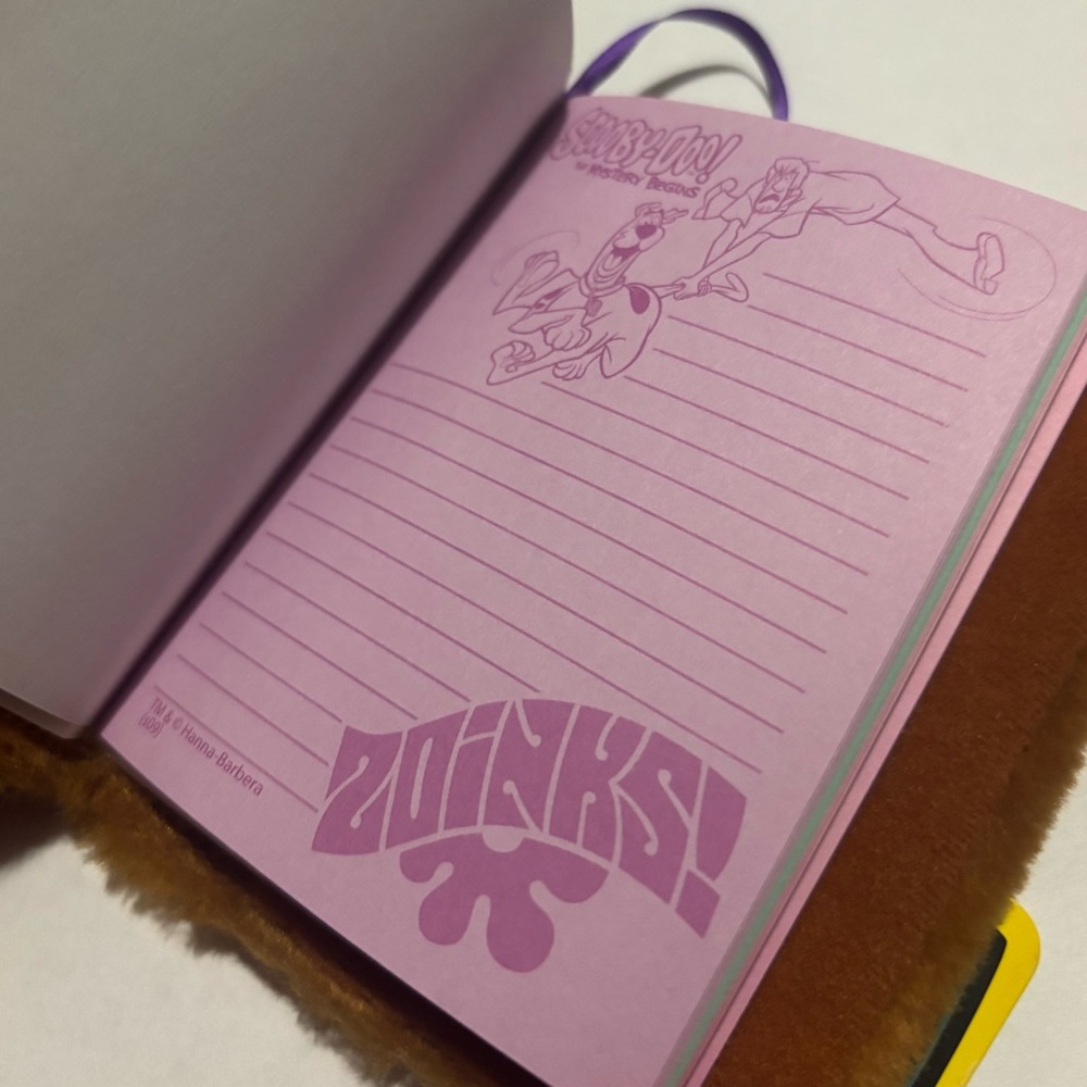 Scooby-Doo blank journal with a brown faux fur cov - Picture 3 of 3